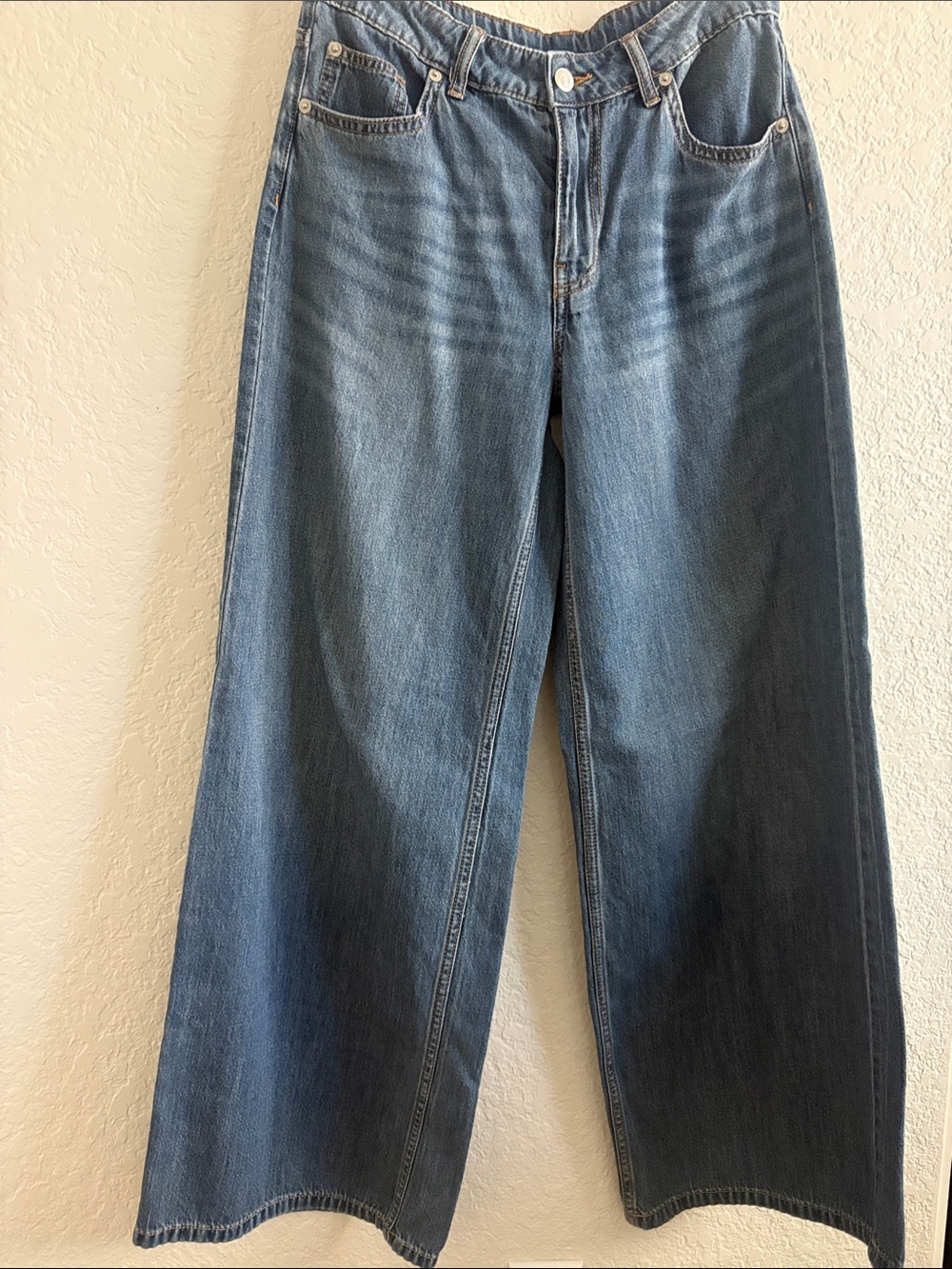 H&M Wide-Leg Jeans in Medium Blue Wash